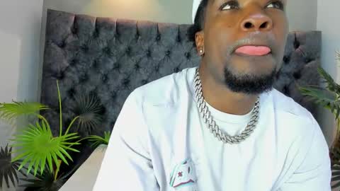 COMPTON online show from November 27, 2025, 3:52 am