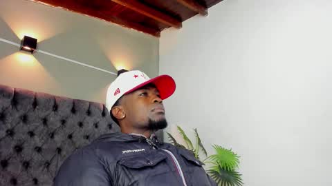 COMPTON online show from December 2, 2025, 3:45 am