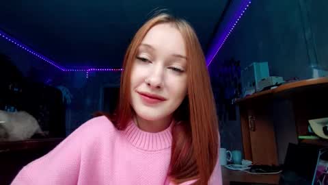 Lia online show from December 5, 2025, 10:57 am