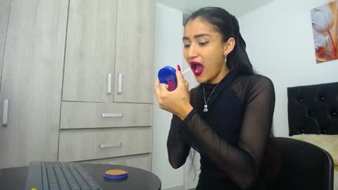 conni_f00x online show from January 7, 2025, 12:20 pm