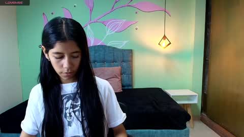 C O N N I E online show from February 1, 2025, 12:05 pm