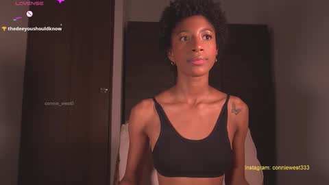   independent model online show from September 21, 2025, 11:28 pm