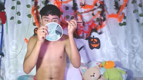 connor_michael online show from October 13, 2025, 6:19 pm