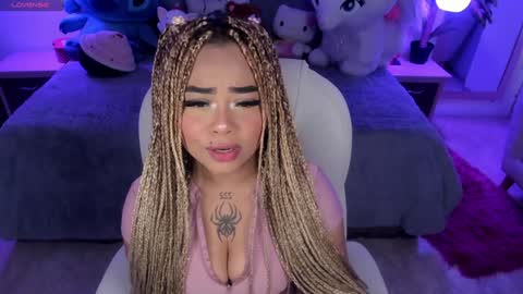 Snapshot of conny_curly chatting on December 23, 2024, 1:13 pm Conny online show from December 23, 2024, 1:13 pm
