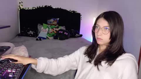 conor_taylor_ online show from November 11, 2025, 5:13 pm