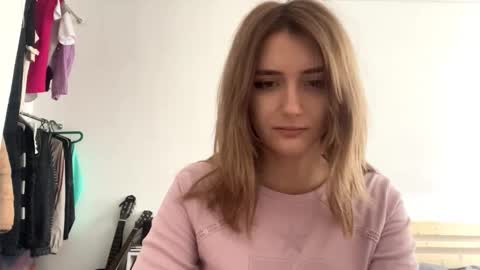 Amelia online show from February 20, 2026, 12:27 pm