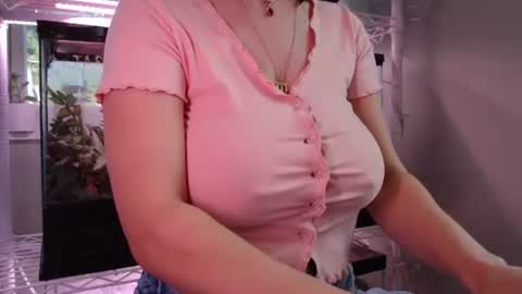 ANR Mommy online show from October 12, 2025, 7:57 pm