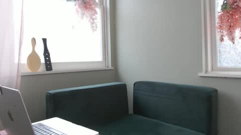 ANR Mommy online show from December 14, 2025, 3:50 pm