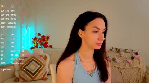 coochyy online show from November 2, 2025, 12:07 pm