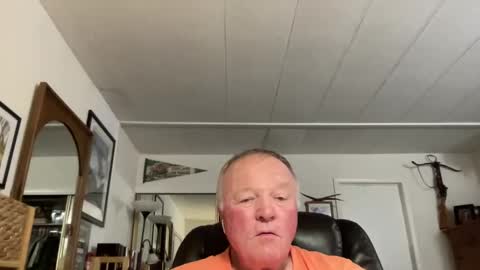 cookoosnest online show from November 9, 2025, 4:33 am