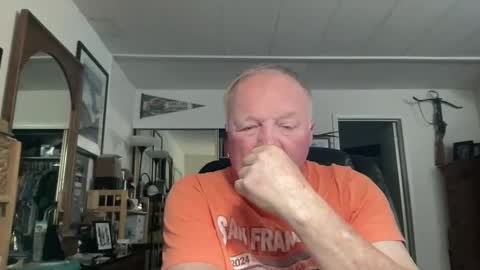 Snapshot of cookoosnest chatting on June 3, 2026, 3:31 am cookoosnest online show from June 3, 2026, 3:31 am