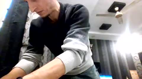 Cool2Buddies online show from November 5, 2025, 10:37 am