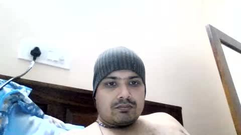 Cool Breeze09 online show from November 3, 2025, 4:19 pm