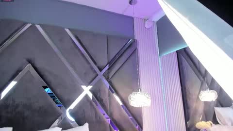 Coral online show from October 25, 2025, 4:42 am