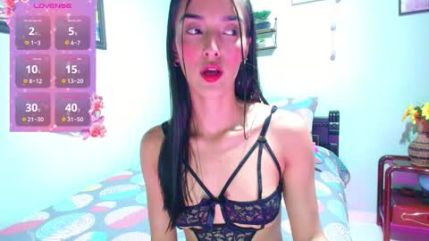 Coral online show from October 15, 2025, 10:43 pm