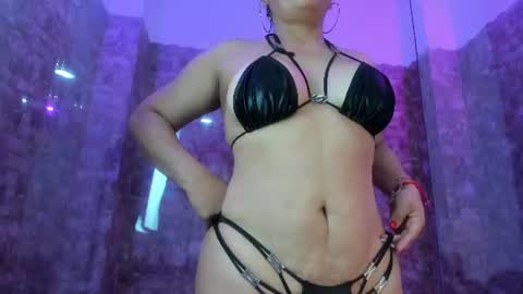coral_rousee online show from July 14, 2026, 11:38 am
