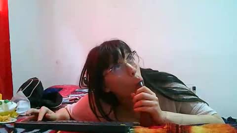 Snapshot of coral_smit13 chatting on February 19, 2026, 8:38 pm coral_smit13 online show from February 19, 2026, 8:38 pm