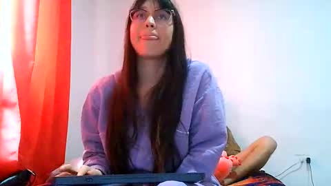 Snapshot of coral_smit13 chatting on February 23, 2026, 7:11 pm coral_smit13 online show from February 23, 2026, 7:11 pm