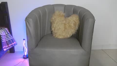 Snapshot of coraliebronson chatting on March 5, 2026, 2:51 am Coralie Bronson online show from March 5, 2026, 2:51 am