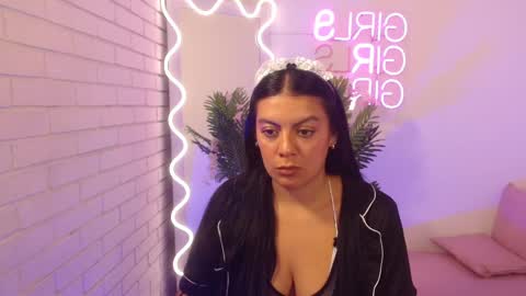 Snapshot of coraline_tay chatting on February 8, 2025, 11:44 am Carolina online show from February 8, 2025, 11:44 am