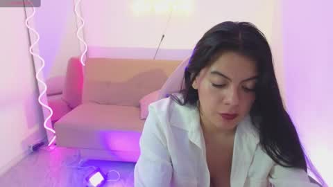 Snapshot of coraline_tay chatting on March 4, 2025, 6:26 am Carolina online show from March 4, 2025, 6:26 am