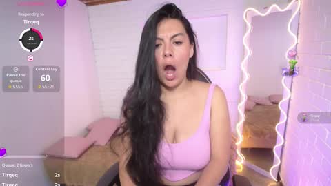 Snapshot of coraline_tay chatting on October 17, 2025, 7:27 pm Carolina online show from October 17, 2025, 7:27 pm
