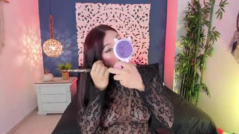   online show from April 4, 2026, 12:24 pm