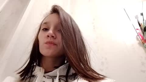 Lina online show from January 18, 2026, 9:24 am