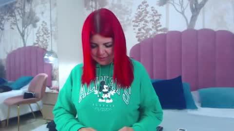 corineray online show from November 28, 2025, 7:27 pm