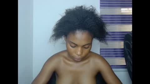 Snapshot of cornxcunt chatting on October 19, 2025, 4:18 pm cornxcunt online show from October 19, 2025, 4:18 pm