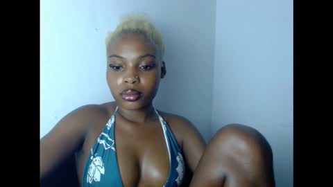 Snapshot of cornxcunt chatting on November 1, 2025, 3:52 am cornxcunt online show from November 1, 2025, 3:52 am