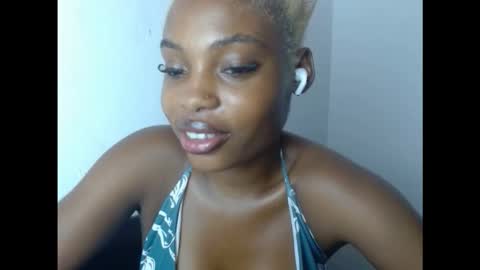 Snapshot of cornxcunt chatting on November 1, 2025, 3:58 pm cornxcunt online show from November 1, 2025, 3:58 pm