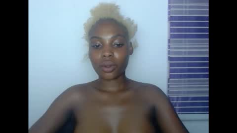 Snapshot of cornxcunt chatting on November 6, 2025, 7:26 pm cornxcunt online show from November 6, 2025, 7:26 pm