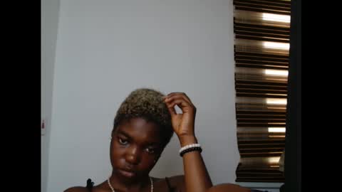 Snapshot of cornxcuntx chatting on October 15, 2025, 9:20 am cornxcuntx online show from October 15, 2025, 9:20 am