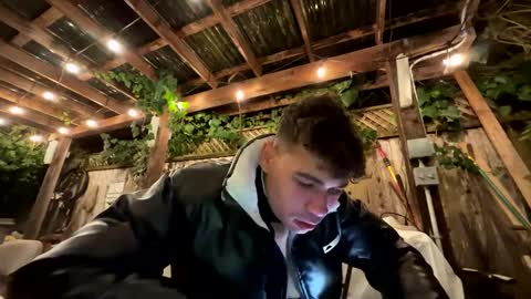 coronelking online show from January 12, 2025, 3:17 am