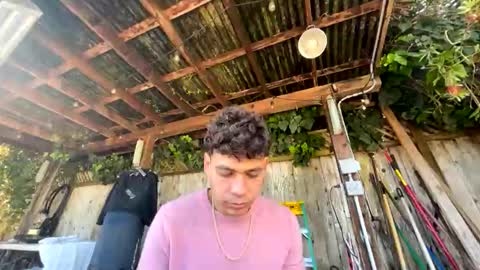 coronelking online show from December 17, 2025, 8:04 pm