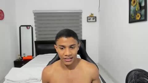 Ethan  online show from November 17, 2025, 10:59 pm