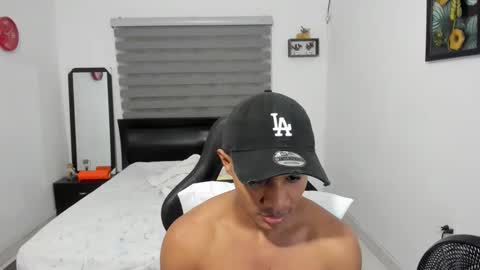 Ethan  online show from November 26, 2025, 11:39 pm