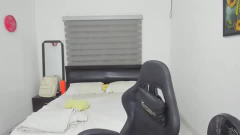 Ethan  online show from February 1, 2026, 11:03 pm