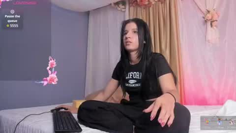 Lunita online show from June 20, 2026, 12:08 pm