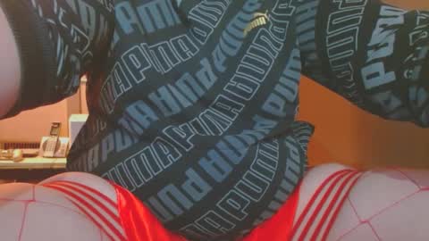 Snapshot of cosmicjones88 chatting on February 13, 2025, 4:54 am cosmicjones88 online show from February 13, 2025, 4:54 am