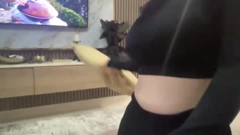 Snapshot of cosmo_blondiee chatting on September 18, 2025, 9:00 am cosmo_blondiee online show from September 18, 2025, 9:00 am