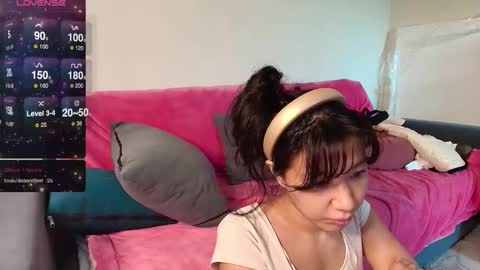 Lina online show from September 26, 2025, 12:09 pm
