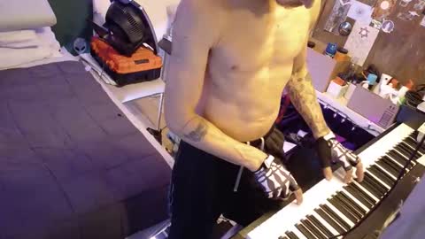 Corey online show from October 27, 2025, 7:07 pm