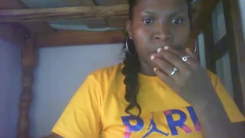couleur_vanille online show from February 4, 2025, 11:05 am