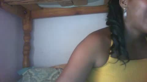 couleur_vanille online show from February 5, 2025, 7:50 am