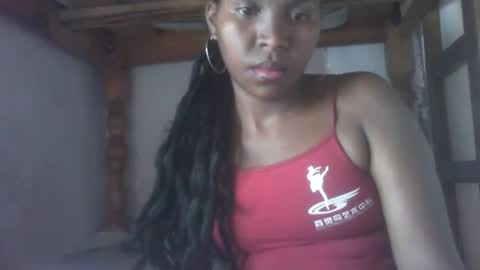 couleur_vanille online show from March 11, 2025, 5:49 am