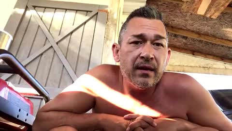 countryjoe2002 online show from November 8, 2025, 9:24 pm