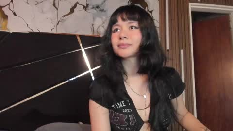 couple_in_heat_ online show from April 16, 2026, 8:53 pm