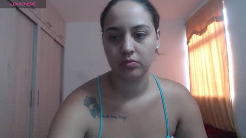 Snapshot of couple_sexandlove chatting on October 15, 2025, 9:15 pm ALEJANDRO Y EMILY online show from October 15, 2025, 9:15 pm
